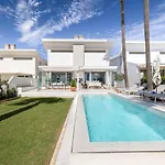 Blue Horizon Villa *